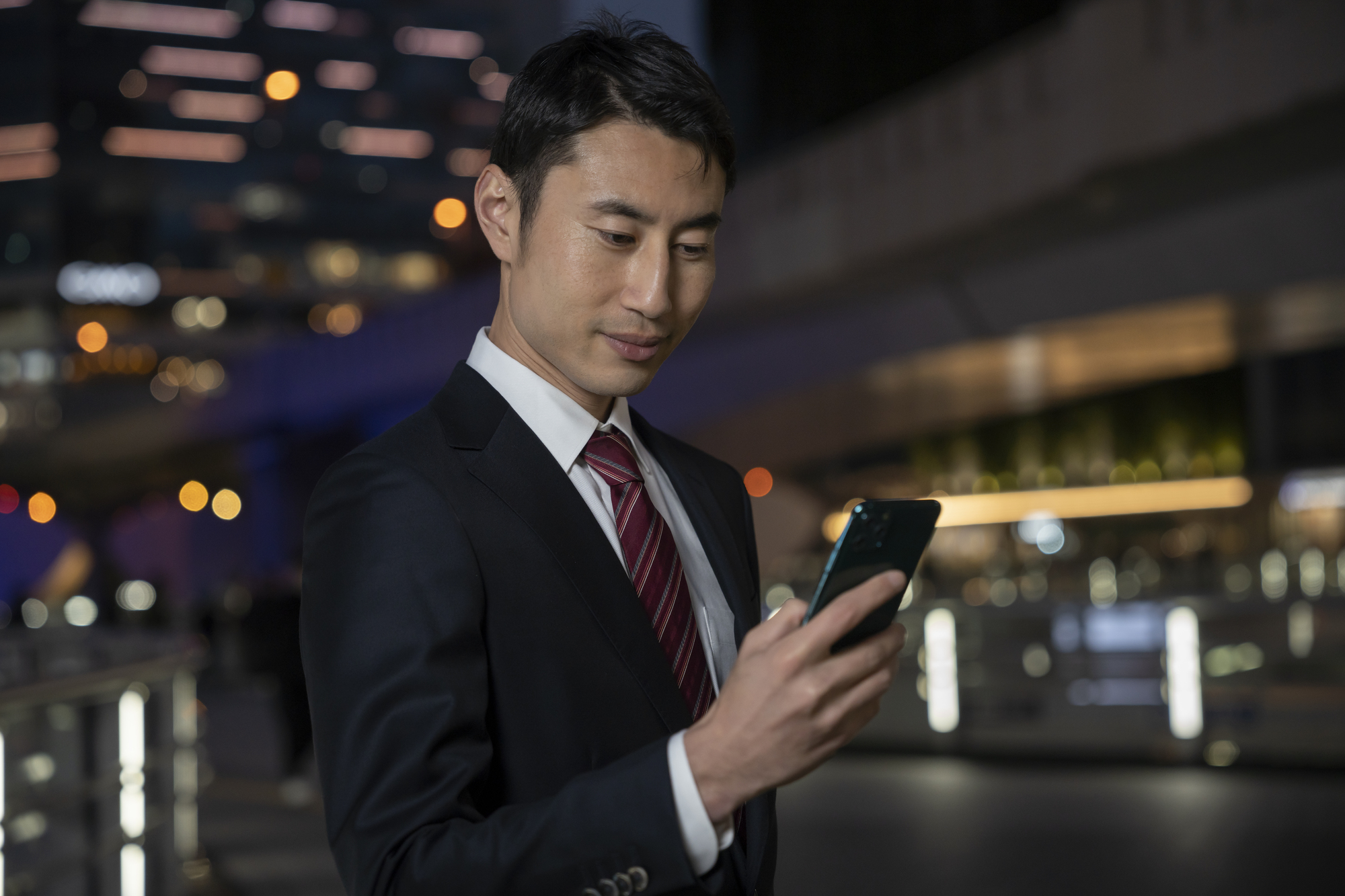 通いやすさ抜群！23時半まで年中無休で営業中の写真